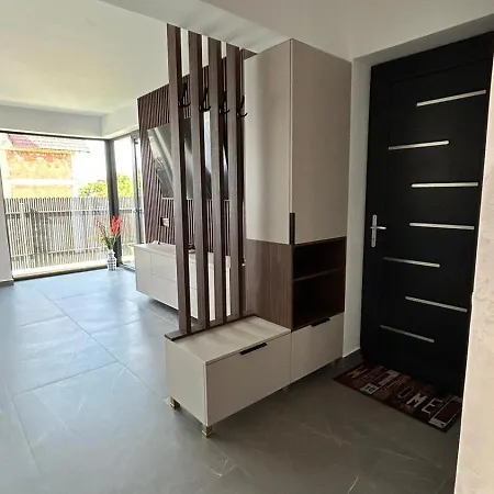 Casa Lucan Jr