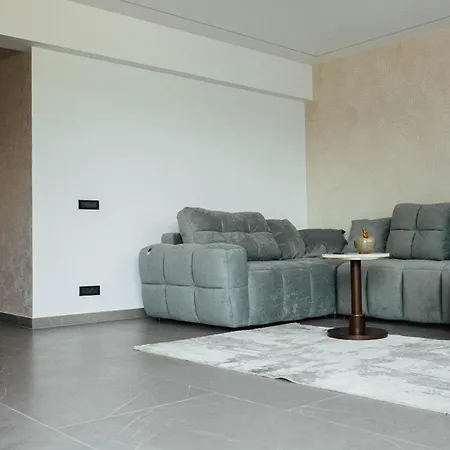 Casa Lucan Jr * Brašov